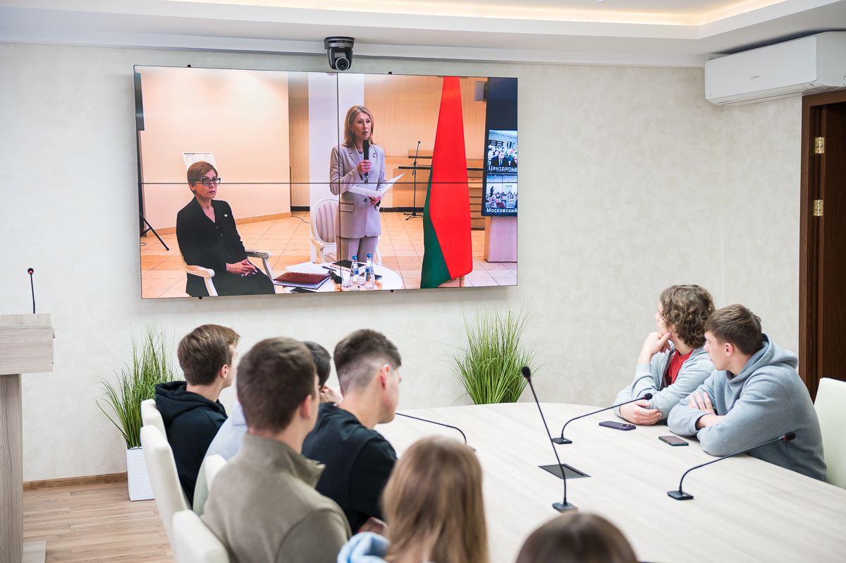 сокол смены 2024. сокол смены 2024. сокол 2009. сокол смена летнее первенство москвы 2010 2 игра смотреть. график дежурных караулов на 2022.