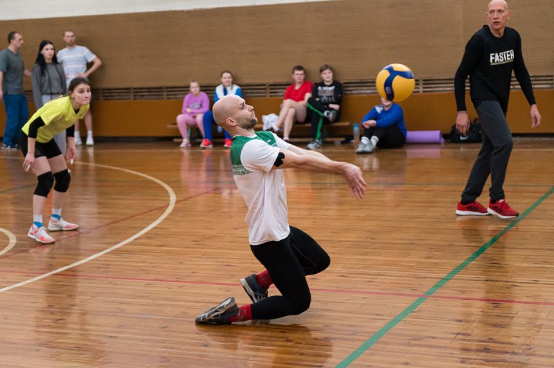 внешний вид учителя в школе. учитель картинка. качества современного учителя. портрет педагога школы. картинки на тему учитель.